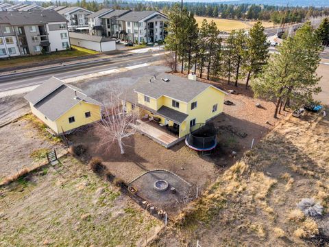 Tiny photo for 63210 Deschutes Market Road, Bend, OR 97701 (MLS # 220213029)