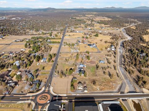 Tiny photo for 63210 Deschutes Market Road, Bend, OR 97701 (MLS # 220213029)