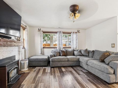 Tiny photo for 1335 Shadow Lane, Klamath Falls, OR 97601 (MLS # 220213895)