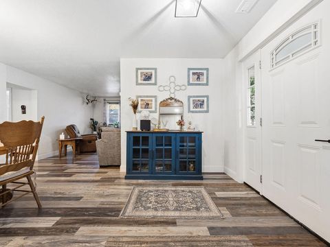 Tiny photo for 1335 Shadow Lane, Klamath Falls, OR 97601 (MLS # 220213895)