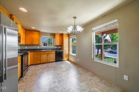 Tiny photo for 3437 Trent Avenue, White City, OR 97503 (MLS # 220226127)