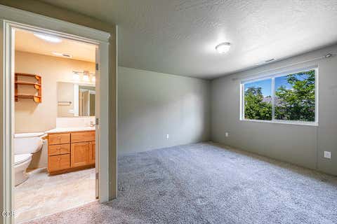 Tiny photo for 3437 Trent Avenue, White City, OR 97503 (MLS # 220226127)