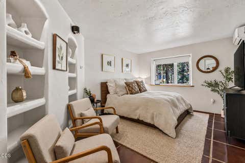Tiny photo for 56743 Spring River Loop, Bend, OR 97707 (MLS # 220226097)