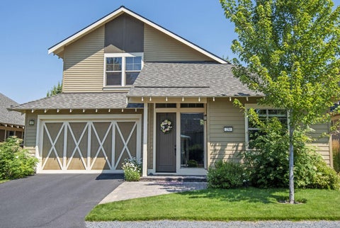 Photo of 250 Split Rail Lane, Redmond, OR 97756 (MLS # 220224427)