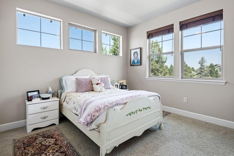 Tiny photo for 250 Split Rail Lane, Redmond, OR 97756 (MLS # 220224427)