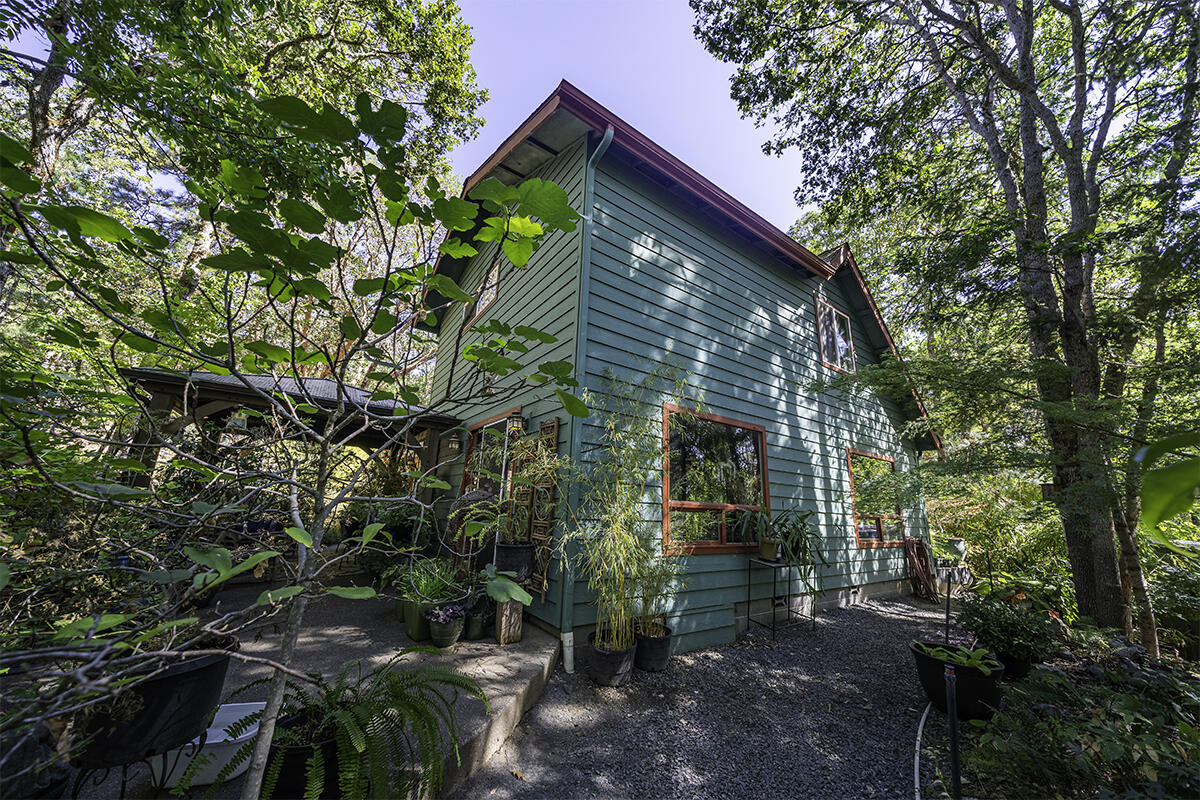 Whispering Pines Ranchos - Residential