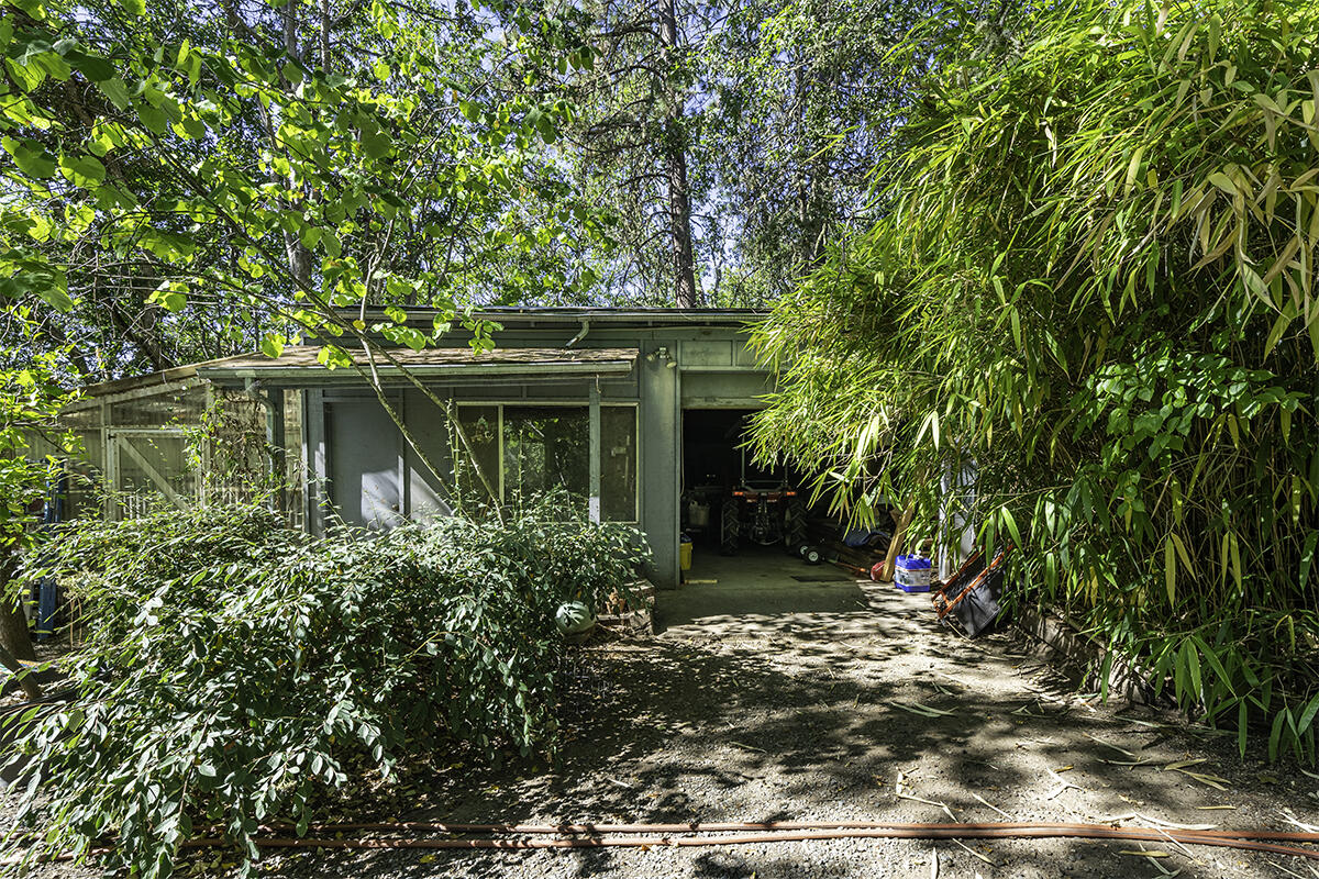 Whispering Pines Ranchos - Residential