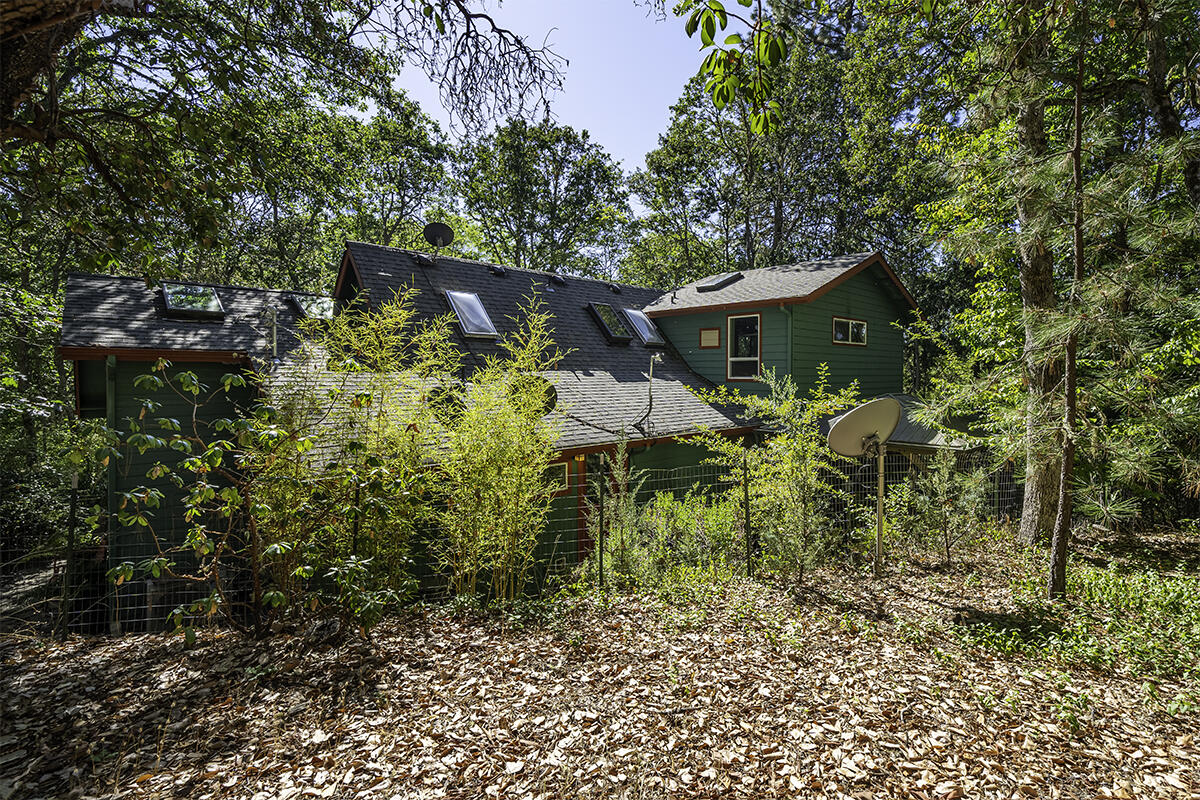 Whispering Pines Ranchos - Residential