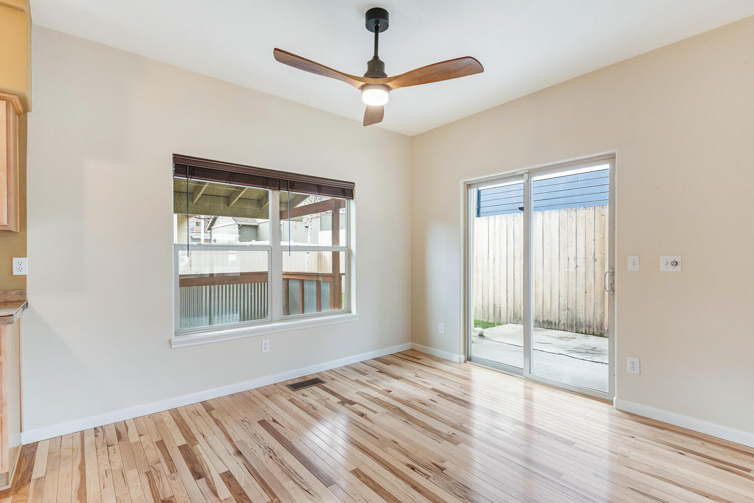 641 SE Glengarry Place