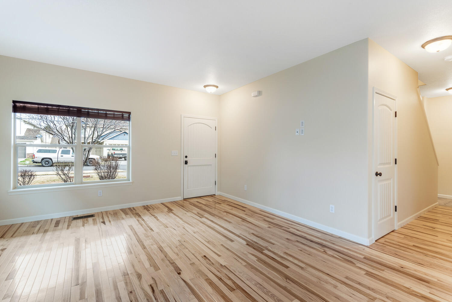 641 SE Glengarry Place