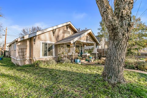 Tiny photo for 408 N Ivy Street, Medford, OR 97501 (MLS # 220213273)