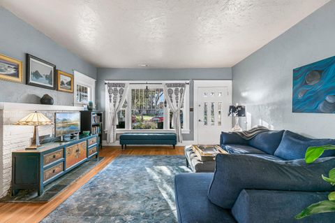 Tiny photo for 408 N Ivy Street, Medford, OR 97501 (MLS # 220213273)