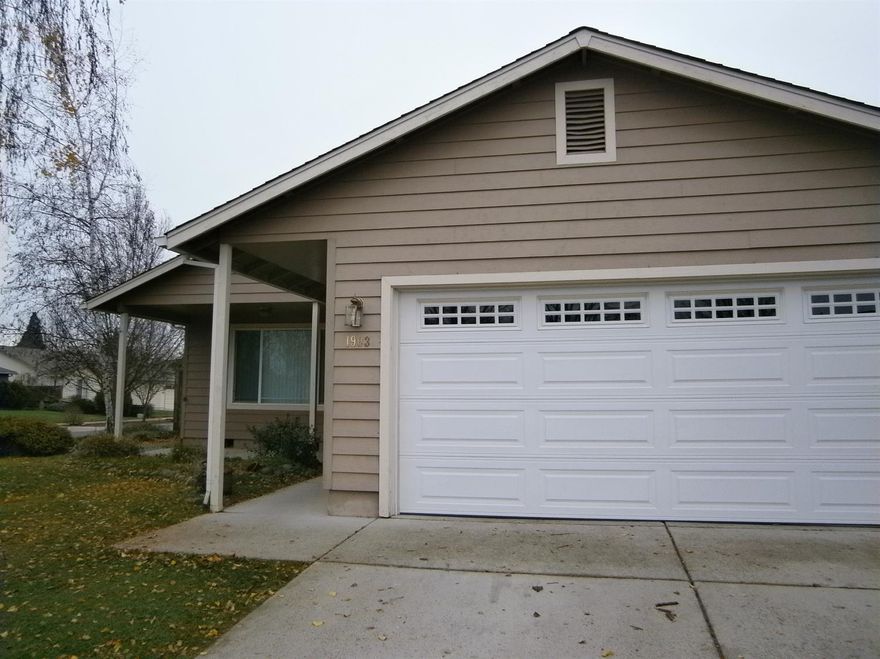 Great home on corner lot in SW Medford with fenced yard, covered patio, and attached 2-car garage. 3 bdrm/2 bath on .14 acre lot. This home has vaulted ceiling in the living room, hardwood floors in entry, living room, dining room and kitchen, carpeted bdrms, vinyl in baths & laundry. Finished garage has pull-down ladder for extra attic storage.