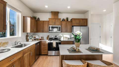 Tiny photo for 62613 NE Lawler Place, Bend, OR 97701 (MLS # 220224600)