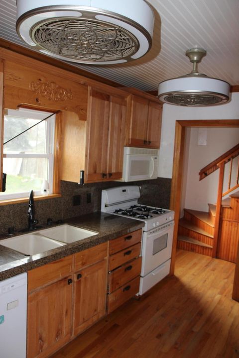 Tiny photo for 4634 Crosby Avenue, Klamath Falls, OR 97603 (MLS # 220219294)