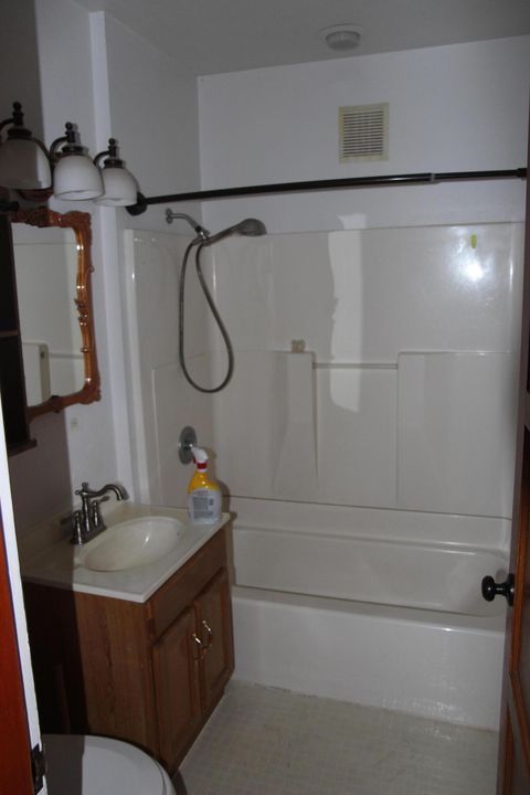 Tiny photo for 4634 Crosby Avenue, Klamath Falls, OR 97603 (MLS # 220219294)