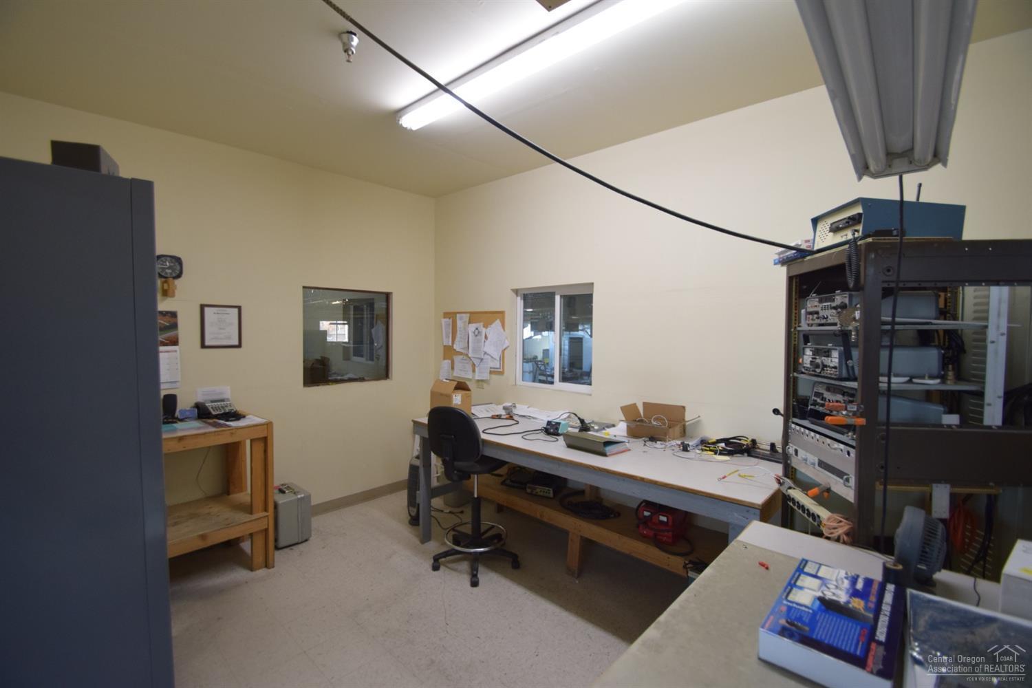 CLAR - Commercial Sale