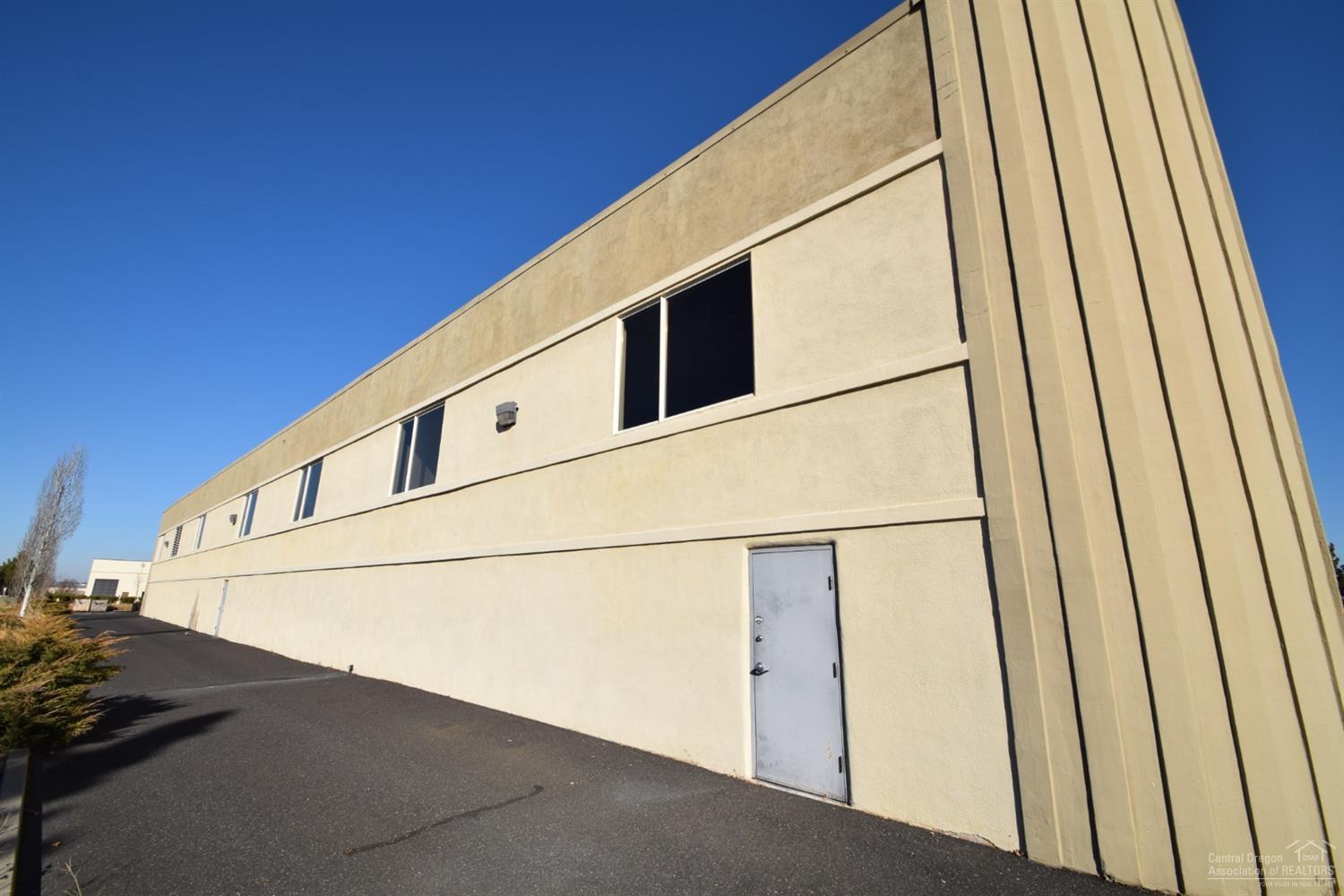 CLAR - Commercial Sale