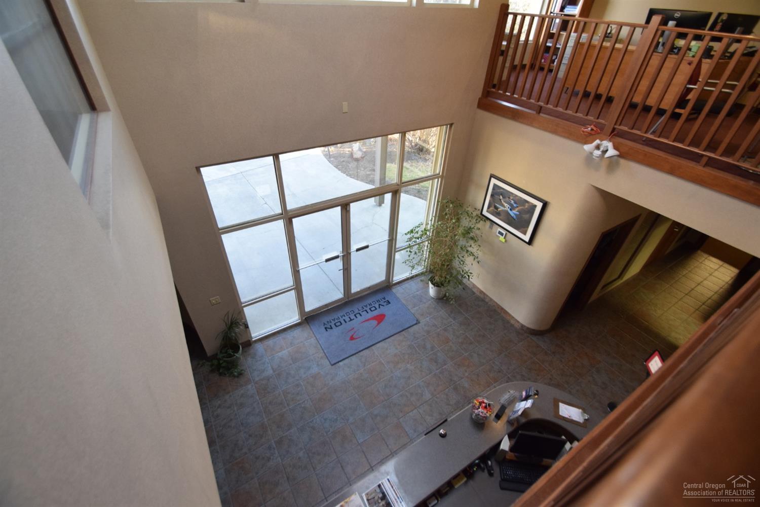 CLAR - Commercial Sale