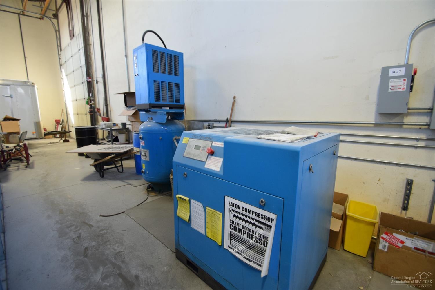 CLAR - Commercial Sale