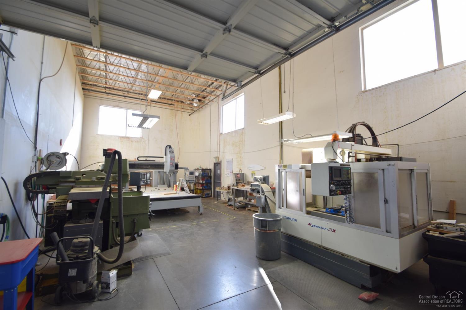 CLAR - Commercial Sale