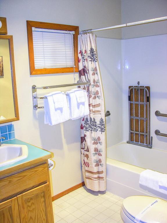 Fairway Crest Village - Residential