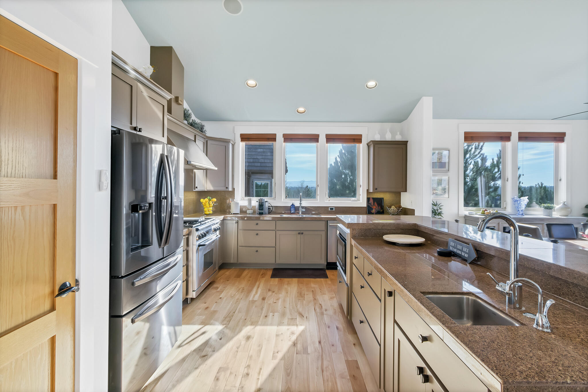 Skyliner Summit - Residential