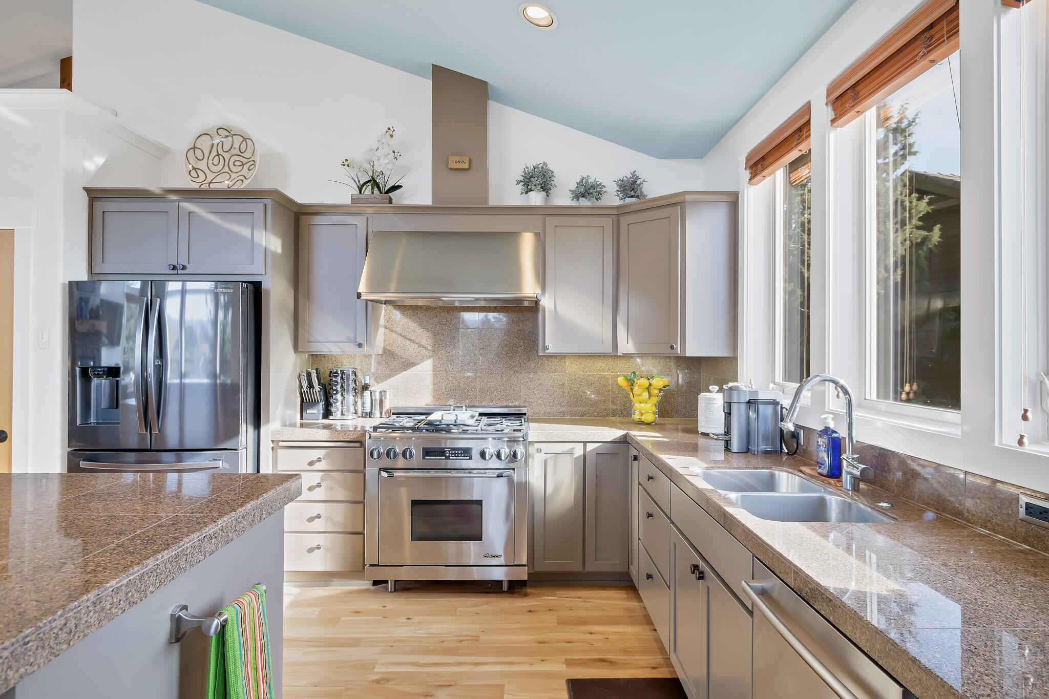 Skyliner Summit - Residential