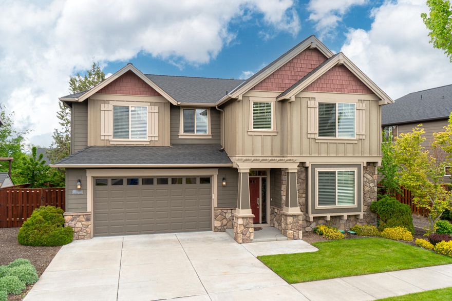 Don't miss your opportunity to own this award winning design built by Pahlisch Homes in highly sought after Fieldstone Crossing NW Redmond neighborhood! Featuring 2633 sq ft 4 bed/3 bath. Main living area boasts an open floor plan with walls of windows, 18' ceilings, stone gas fireplace and solid hickory wood floors. Chef's kitchen w/dual-fuel gas range, walk-in pantry, dining area and full bath. Main level bedroom is perfect for a home office! Upper level features master suite with Cascade Mountain views, double vanities, shower, soaking tub, enclosed water closet and walk-in closet. 2 additional bedrooms plus spacious bonus/media room, laundry, full bath with dual vanities and enclosed water closet. Beautifully landscaped front and rear w/sprinkler system. Tandem 3 car garage has lots of storage with finished walls and coated floor. Common area and walking trail run along the side and rear of this bird lover's back yard!
