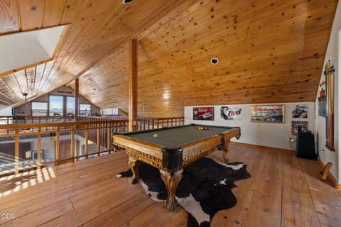 Tiny photo for 24605 Dodds Road, Bend, OR 97701 (MLS # 220223883)