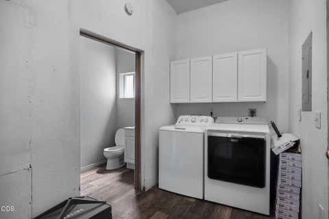 Tiny photo for 24605 Dodds Road, Bend, OR 97701 (MLS # 220223883)