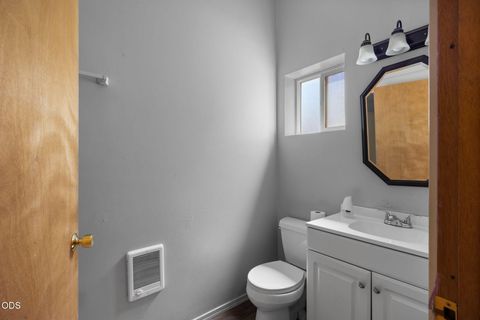 Tiny photo for 24605 Dodds Road, Bend, OR 97701 (MLS # 220223883)