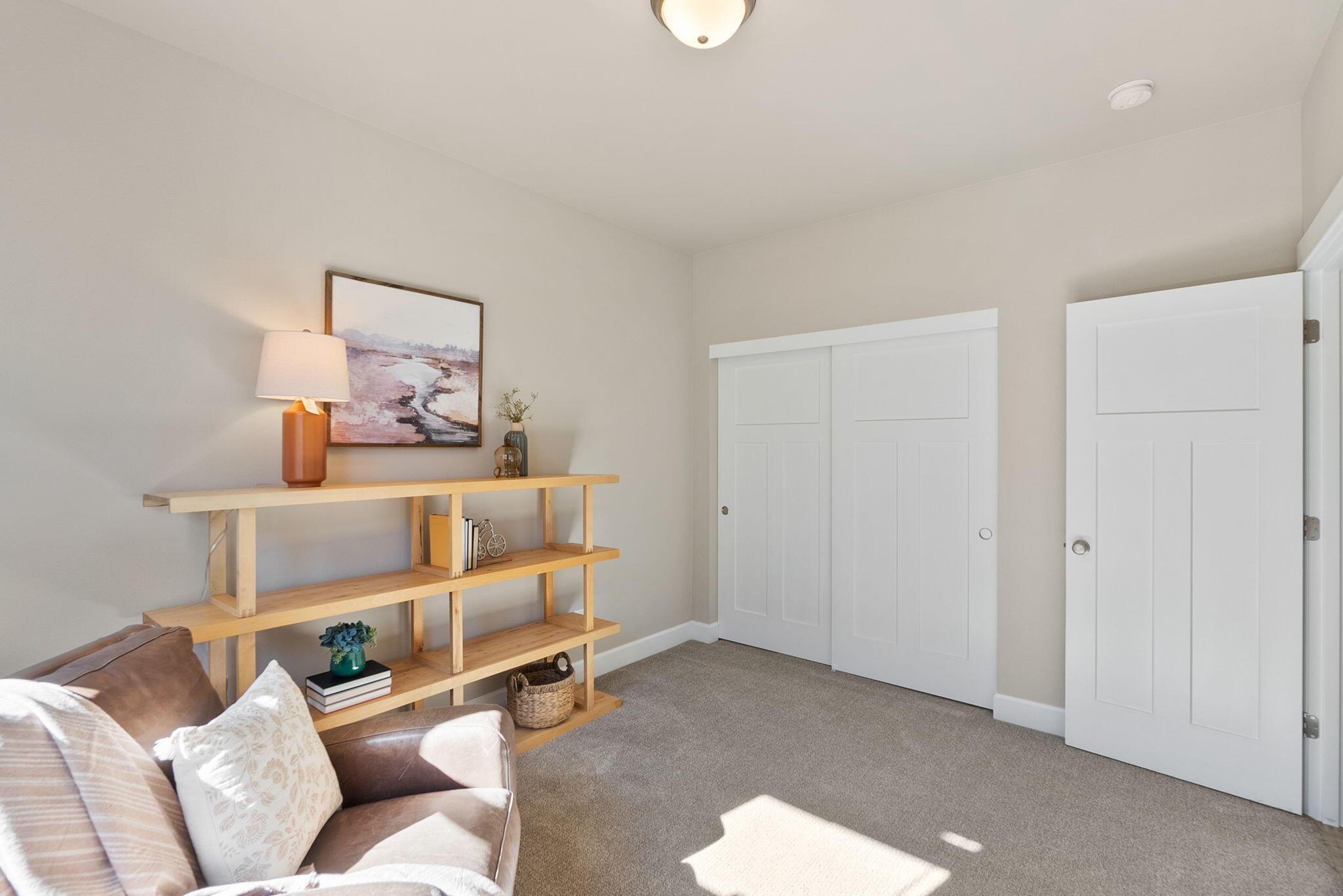 SaddleStone - Residential