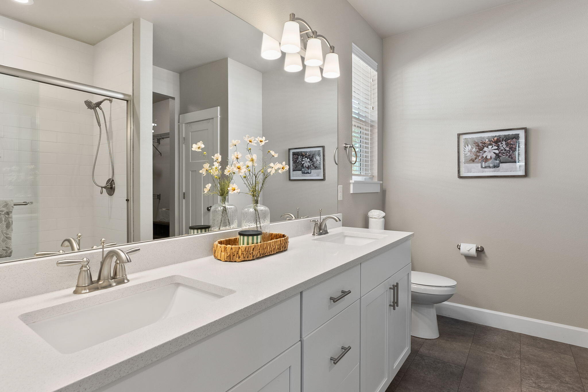 SaddleStone - Residential