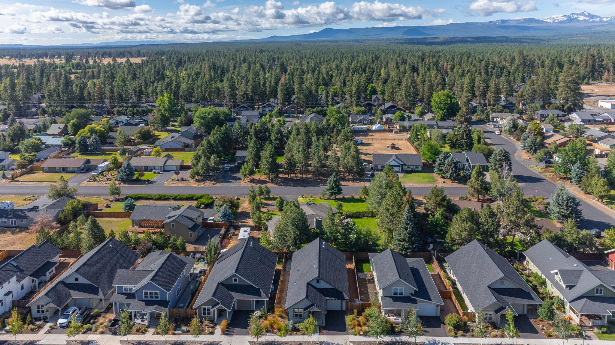 SaddleStone - Residential