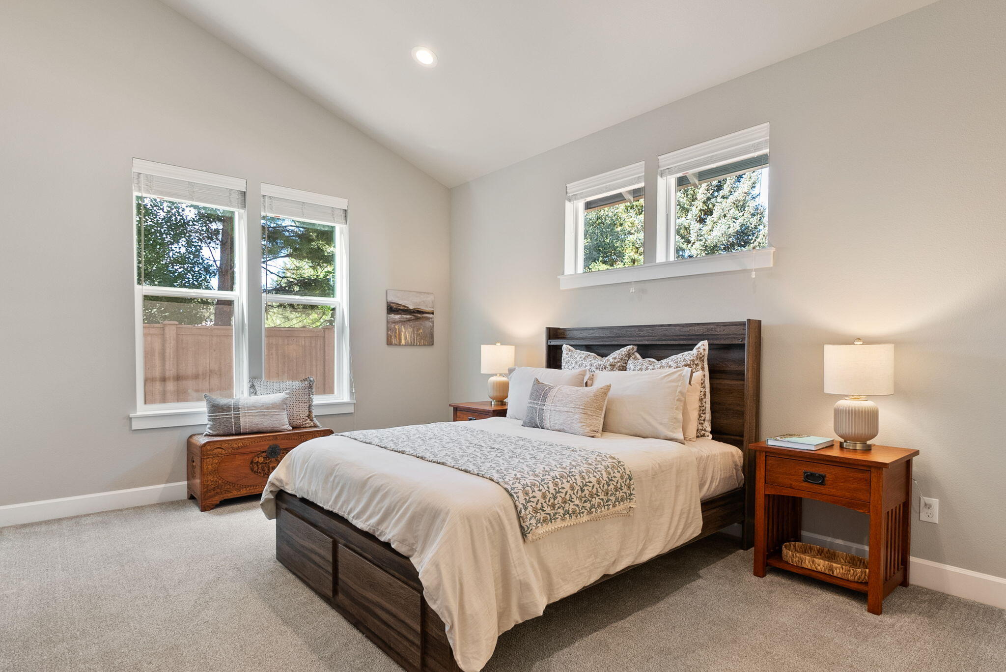 SaddleStone - Residential