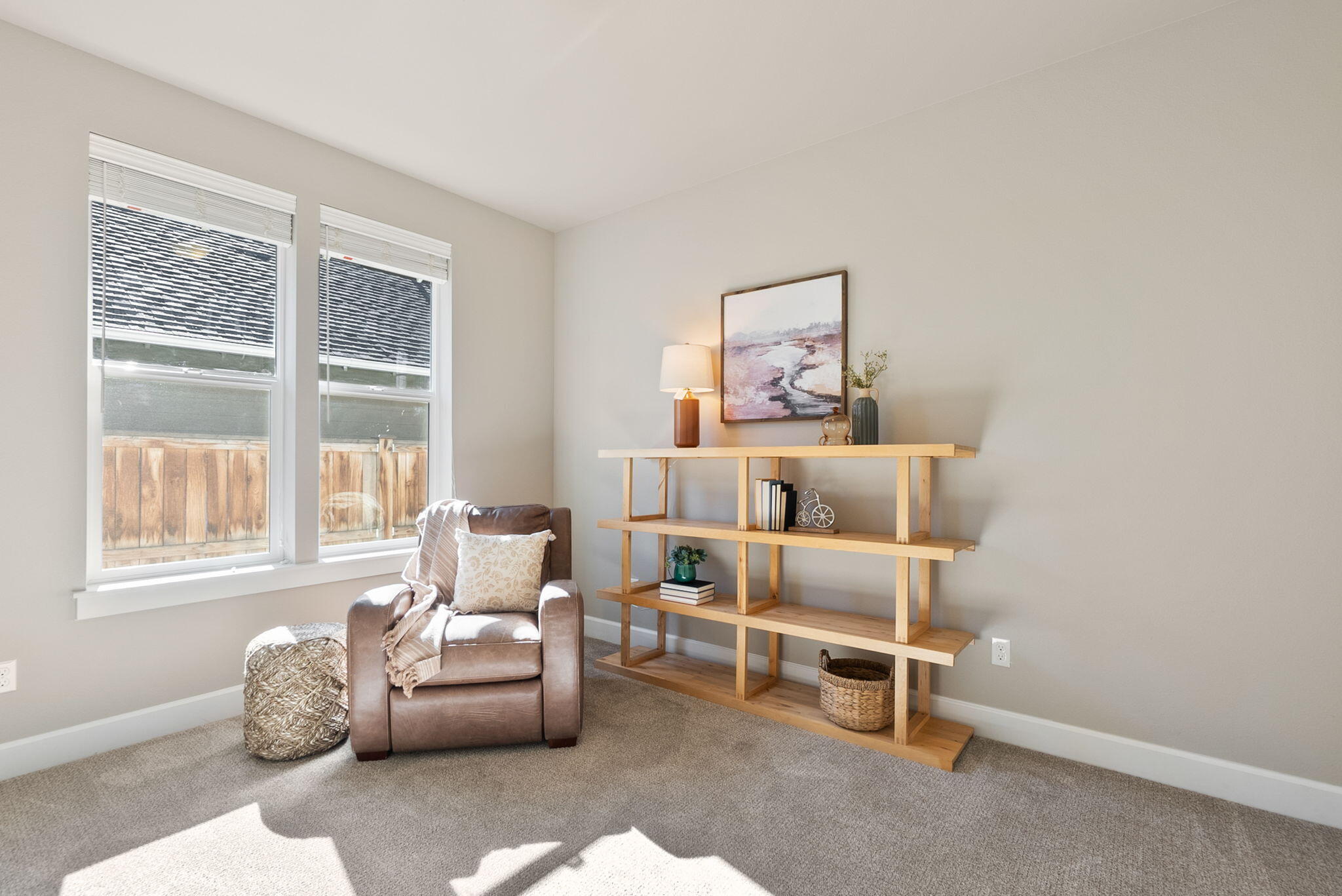 SaddleStone - Residential