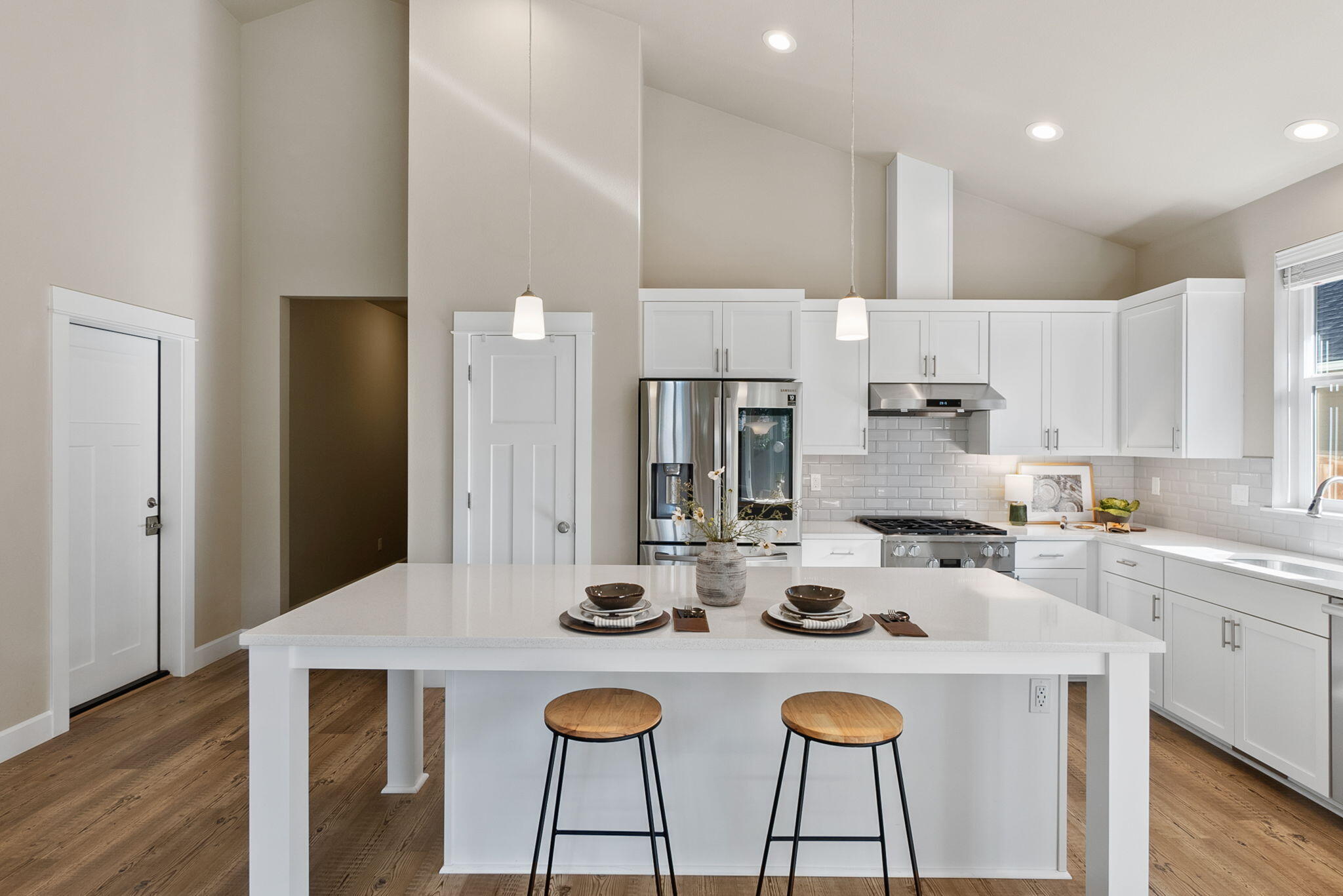 SaddleStone - Residential