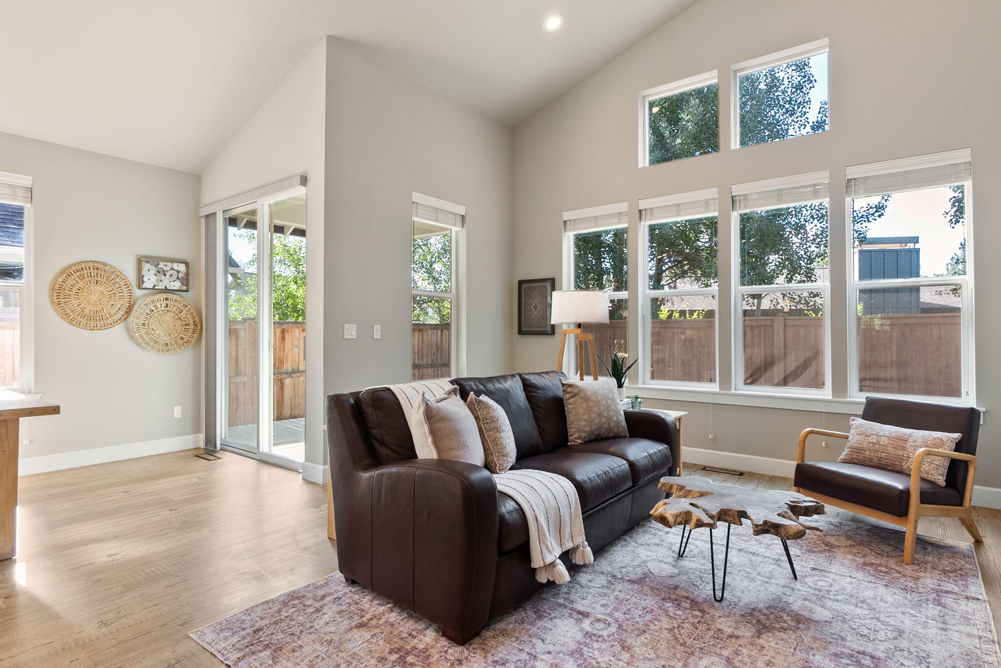 945 E Horse Back Trail