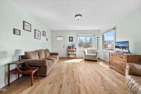 Tiny photo for 655 SW 12th Street, Redmond, OR 97756 (MLS # 220227210)