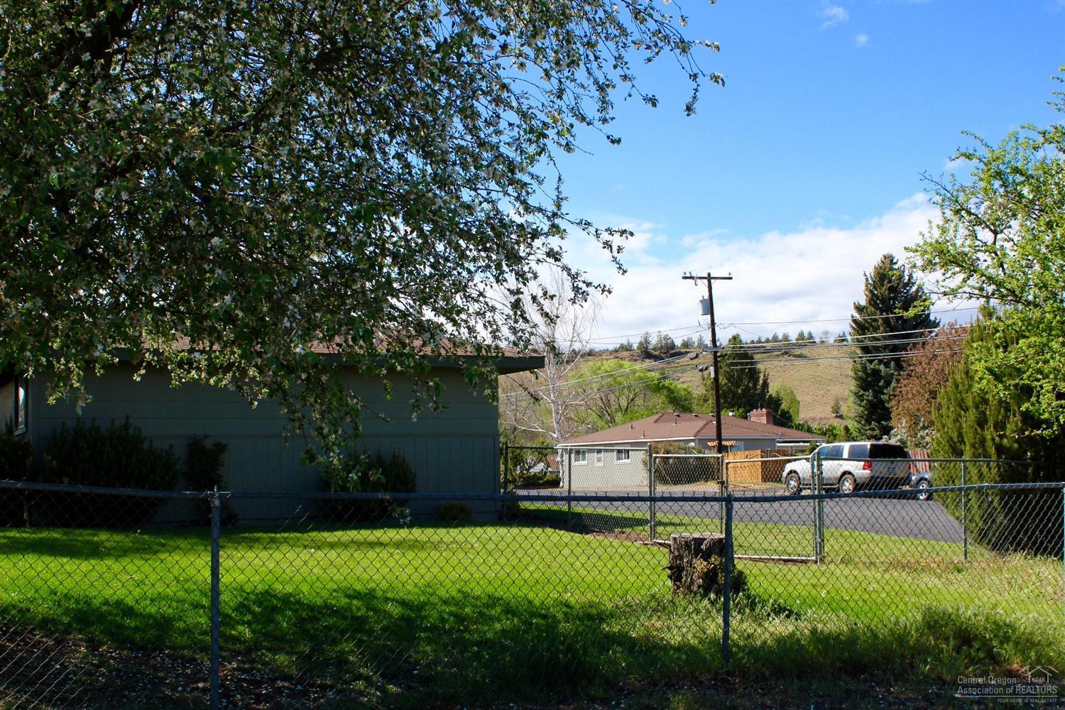 Railroad - Residential