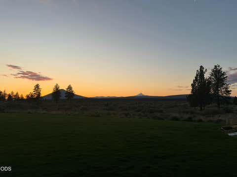 Tiny photo for 70041 Annies Drive, Sisters, OR 97759 (MLS # 220225665)