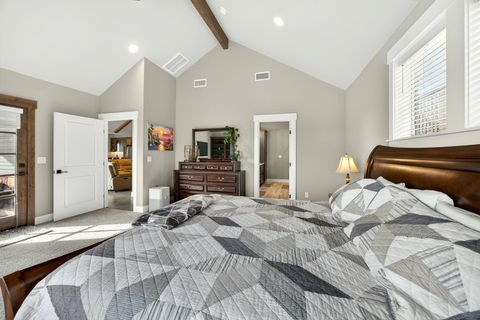 Tiny photo for 3691 Camina Drive, Medford, OR 97504 (MLS # 220212792)