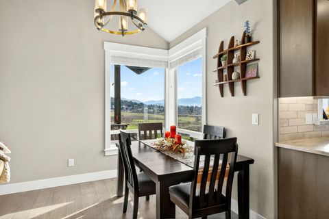 Tiny photo for 3691 Camina Drive, Medford, OR 97504 (MLS # 220212792)