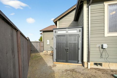 Tiny photo for 3691 Camina Drive, Medford, OR 97504 (MLS # 220212792)