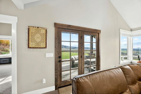 Tiny photo for 3691 Camina Drive, Medford, OR 97504 (MLS # 220212792)