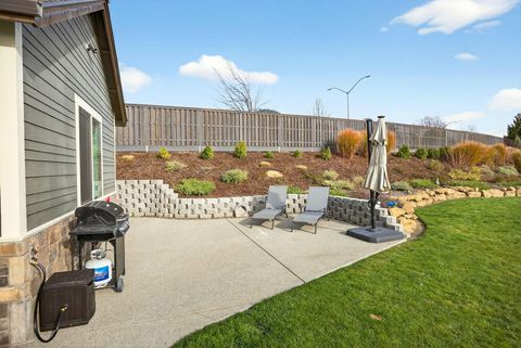 Tiny photo for 3691 Camina Drive, Medford, OR 97504 (MLS # 220212792)