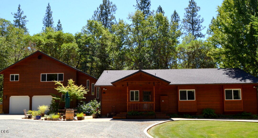 Photo 1 of 64 — 737 Pinecrest Drive, Grants Pass, OR 97526