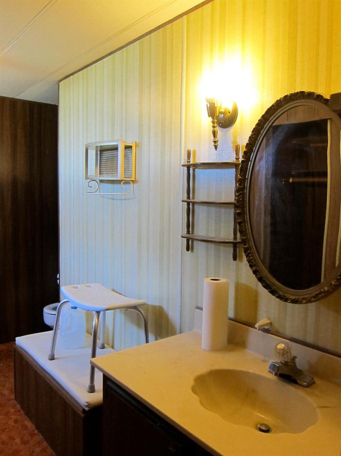 Rogue Lea Estates - Residential