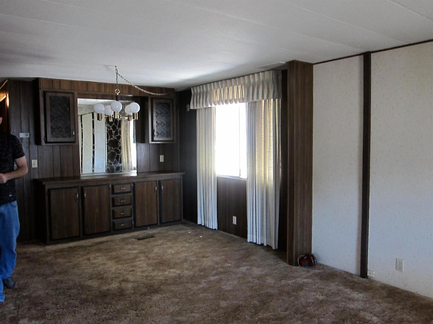 Rogue Lea Estates - Residential